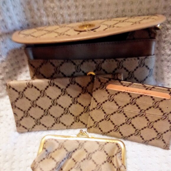 Handbags - Vintage 5 piece bag
